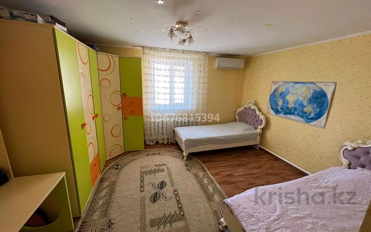 Жеке үй · 5 бөлме · 200 м² · , мкр Лесхоз 49 В, бағасы: 32 млн ₸ в Атырау — фото 2