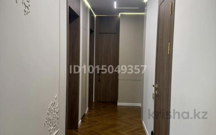 3-комнатная квартира · 100 м² · 4/6 этаж, Халиулина 140/10 за 98 млн ₸ в Алматы, Медеуский р-н — фото 2