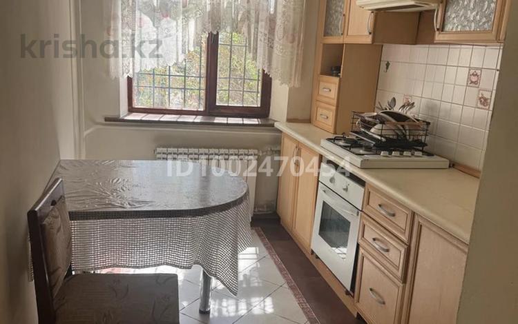 3-комнатная квартира · 71 м² · 2/4 этаж, Абылай хана 113 — Богенбай батыра за 400 000 〒 в Алматы, Алмалинский р-н — фото 2