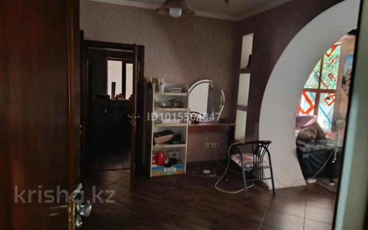 Отдельный дом · 4 комнаты · 230 м² · 6 сот., Орынбаева 154 — Военская часть на 18 за 750 000 ₸ в Шымкенте, Туран р-н — фото 2