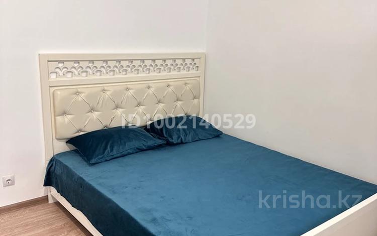 1-бөлмелі пәтер · 50 м² · 1/5 қабат, Богенбай батыр 157 — Аэропорт Болашак ЮниСити, бағасы: 10 000 ₸ в Актобе, мкр Авиатор — фото 2