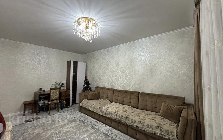 3-бөлмелі пәтер · 81.3 м² · 1/5 қабат, мкр Мамыр-2 11 — По шаляпина между саина и момышулы, бағасы: 60.6 млн ₸ в Алматы, Ауэзовский р-н — фото 32