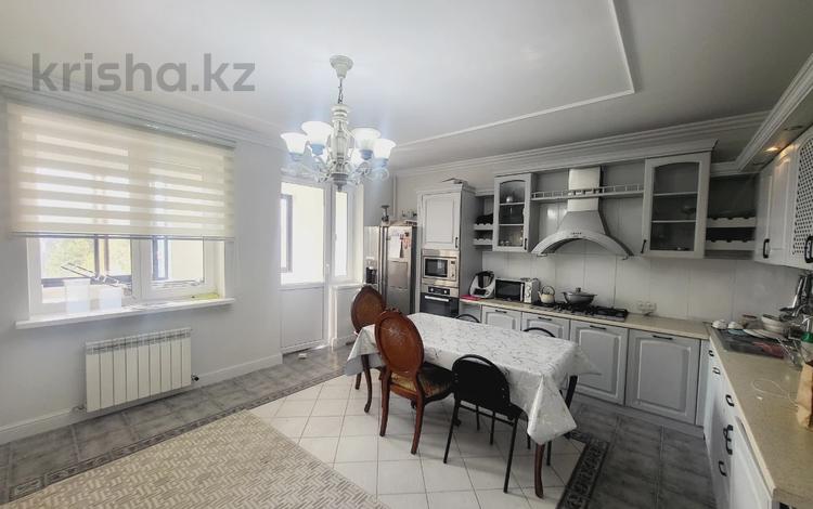 4-бөлмелі пәтер · 165 м² · 5/9 қабат, Аскарова Асанбая 21/5 — Аль-Фараби, бағасы: 120 млн ₸ в Алматы, Бостандыкский р-н — фото 2