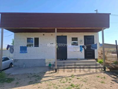 Отдельный дом · 1 комната · 55 м² · 2 сот., Колосок 72 — Возле магазина "Аққу" за 100 000 ₸ в Конаеве