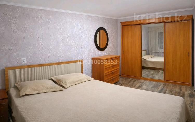 2-комнатная квартира · 58 м² · 9/10 этаж, мкр Юго-Восток 16 — Автостанция/Церковь за 160 000 ₸ в Караганде, Казыбек би р-н — фото 2
