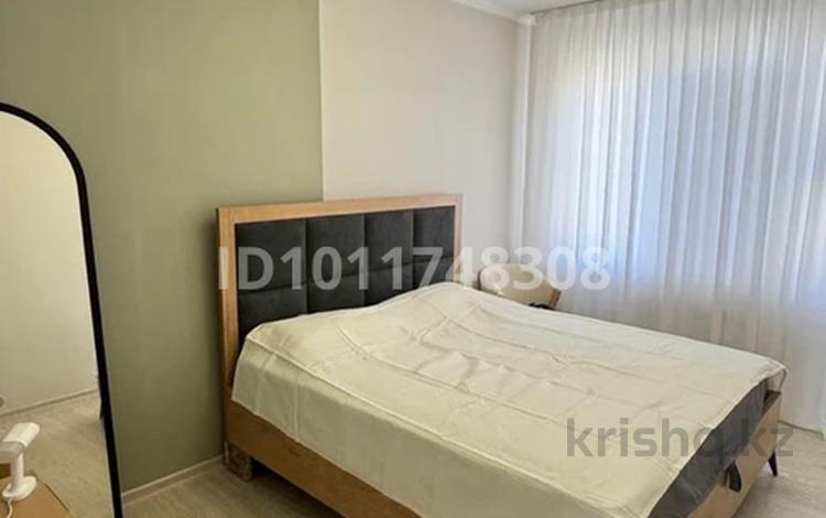 4-комнатная квартира · 100 м² · 5/5 этаж, 28-й мкр 25 — 28 ш/а 5 қабаттагы 4 бөлмелі пәтер сатылады. Жаксы жағдайда, су жағынан шағым жоқ, таза, қосымша бөлмесі бар. Детский бөлме, немесе гардероб жасауға болады. Уйдін жаныңда N20 мектеп, бала-бақша, Дана супермаркеті , Payaн мейрамханасы, оқу орталығы,Лидер, Аман, Бaйтерек, "Олжа" сауда орындары, т. б. орналасқан, аялдамалар жакын. за 26 млн ₸ в Актау — фото 2