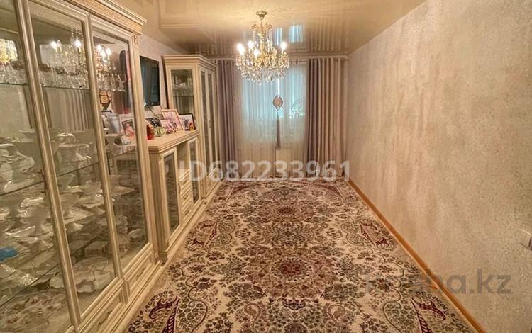 4-бөлмелі пәтер · 79 м² · 5/5 қабат, Самал 14, бағасы: 13 млн ₸ в Жанаозен — фото 2