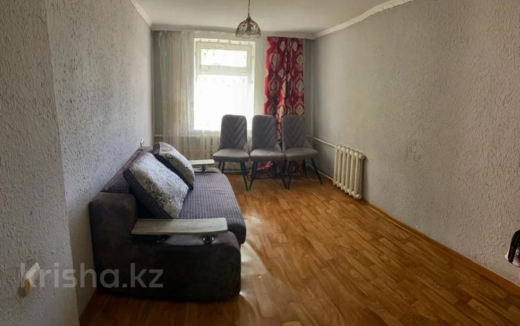 Жеке үй · 2 бөлме · 58.2 м² · 5.8 жүзд., 3-я линия, бағасы: 9 млн ₸ в Семее — фото 2