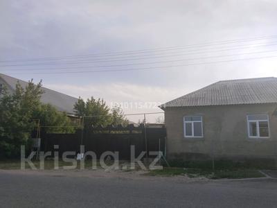 Отдельный дом · 6 комнат · 98.1 м² · 6 сот., Абишева 45 за 30 млн ₸ в Таразе