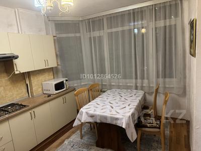 3-комнатная квартира · 80 м² · 2/9 этаж, Райымбека 245Б — ТРЦ Максима за 400 000 ₸ в Алматы, Жетысуский р-н