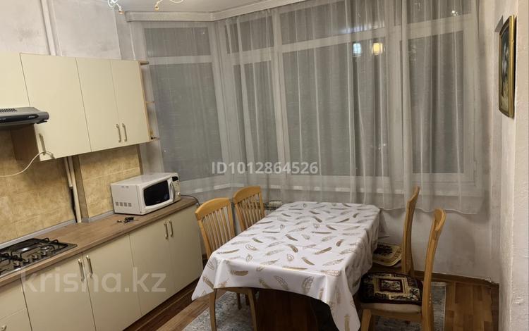 3-комнатная квартира · 80 м² · 2/9 этаж, Райымбека 245Б — ТРЦ Максима за 400 000 ₸ в Алматы, Жетысуский р-н — фото 2