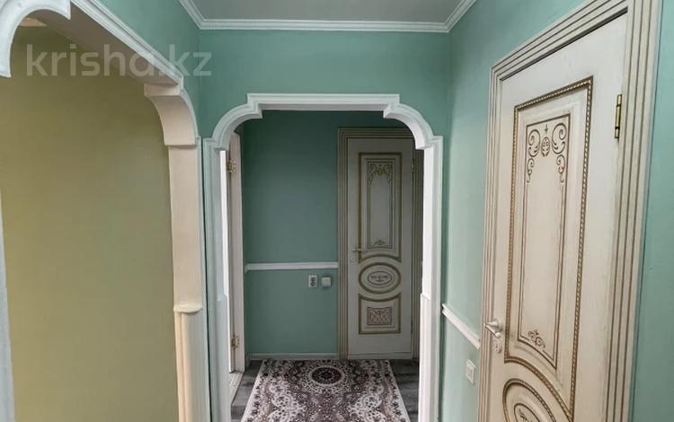 3-бөлмелі пәтер · 70 м² · 2/5 қабат, мкр Мамыр-2 8, бағасы: 49 млн ₸ в Алматы, Ауэзовский р-н — фото 2