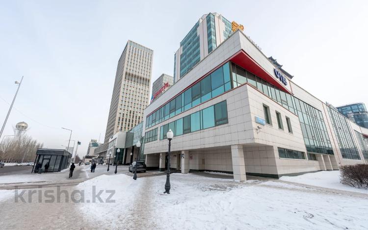 Свободное назначение, офисы, медцентры и аптеки, образование · 245.5 м² за 450 млн 〒 в Астане, Есильский р-н — фото 20
