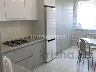 2-бөлмелі пәтер · 76 м² · 4/5 қабат, Алтын орда ш/а., Мустафа шокая 28, бағасы: 30 млн ₸ в Актобе, мкр. Алтын орда