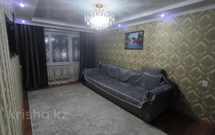 3-бөлмелі пәтер · 63.5 м² · 4/5 қабат, 27-шағынаудан, ул. Язева, бағасы: 21 млн ₸ в Караганде, Казыбек би р-н — фото 2