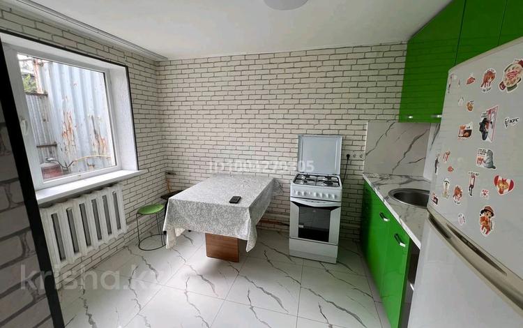 2-бөлмелі пәтер · 50 м² · 2/2 қабат, мкр Айгерим-1 — Саги Ашимова, . Пригородная, бағасы: 250 000 ₸ в Алматы, Алатауский р-н — фото 2