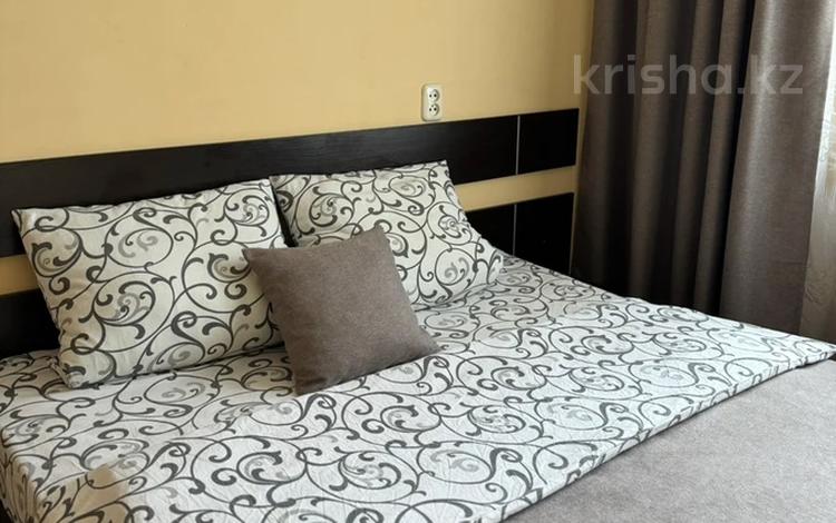 2-комнатная квартира · 48 м² · 1/9 этаж, Абая 49 — Рынок Ес Даулет, Алем, Гастроном 40 за 14 000 〒 в Темиртау — фото 2