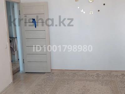 Пәтерлер в Жамбылской обл.: 2-бөлмелі пәтер · 52.4 м² · 5/5 қабат, Жунысалиева 36 — Желтоқсан, бағасы: 25 млн 〒 2-бөлмелі пәтер · 52.4 м² · 5/5 қабат, Жунысалиева 36 — Желтоқсан, бағасы: 25 млн 〒 в Таразе