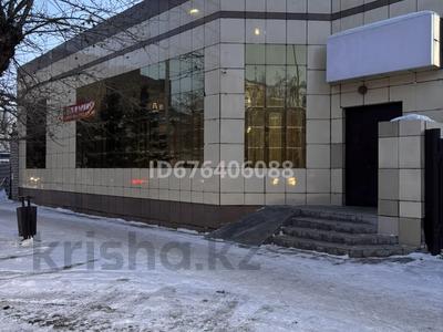 Еркін, кеңселер, дүкендер мен бутиктер, қоймалар, қоғамдық тамақтану орны, сұлулық салондары, медорталықтар мен дәріханалар, білім орталықтары, ойын-сауық · 320 м², бағасы: 295 млн ₸ в Семее