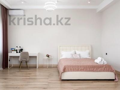 4-комнатная квартира · 165 м² · 13/13 этаж, Сейфуллина 499/131 за 45 000 ₸ в Алматы, Алмалинский р-н