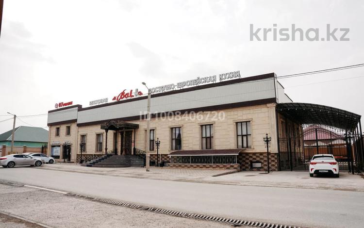 Свободное назначение, офисы, магазины и бутики, склады, общепит, салоны красоты, медцентры и аптеки, образование, развлечения · 1360 м² за 380 млн 〒 в Шымкенте, Абайский р-н — фото 5