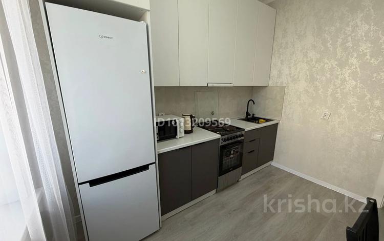 1-комнатная квартира · 40 м² · 7/9 этаж, Туран 55/6 — Орынбор за 15 000 ₸ в Астане, Нура р-н — фото 4