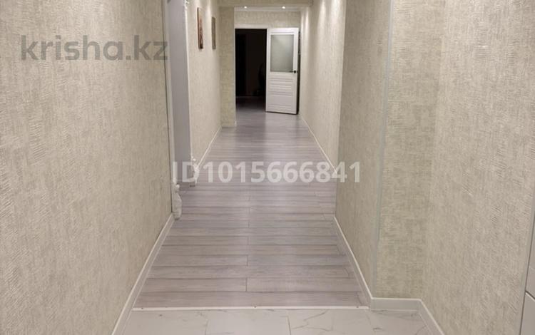 5-бөлмелі пәтер · 162 м² · 2/10 қабат, 1 ш/а 11 Б, бағасы: 55 млн ₸ в Актобе, мкр 5 — фото 2