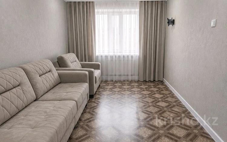2-комнатная квартира · 45 м² · 4/5 этаж, Майкудук, Майкудук, 17й микрорайон за 13 млн ₸ в Караганде, Алихана Бокейханова р-н — фото 2