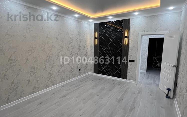 4-бөлмелі пәтер · 130 м² · 5/6 қабат, Торегали Кадыров 55а, бағасы: 39.5 млн ₸ в Жанаозен — фото 2