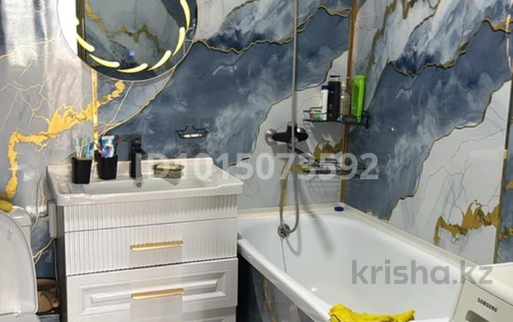 3-комнатная квартира · 103 м² · 5/9 этаж, мкр. Алмагуль, аманшина 74 за 35 млн ₸ в Атырау — фото 2