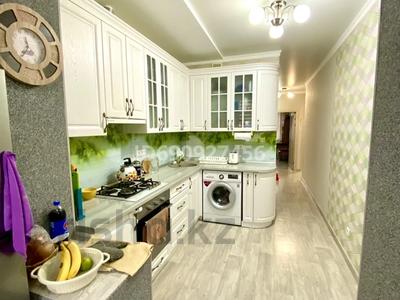 3-бөлмелі пәтер · 69.5 м² · 3/5 қабат, 8-й мкр 13, бағасы: 25.5 млн ₸ в Актау
