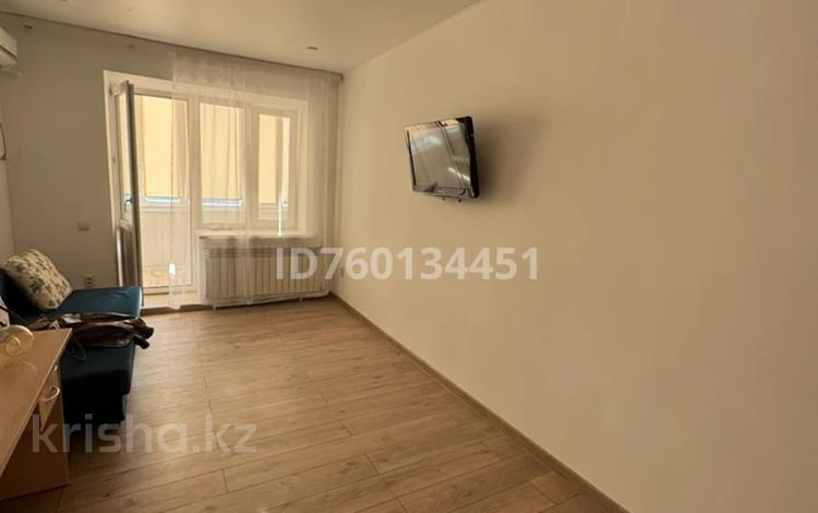 1-комнатная квартира · 49.9 м² · 6/6 этаж, мкр Айгуль, Сергей тюленина 6 за 18 млн ₸ в Уральске — фото 17