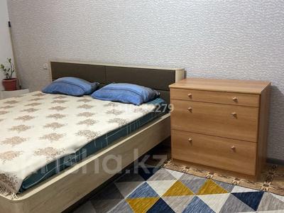 Тәулігіне пәтерлер в Атырауской обл.: 1-бөлмелі пәтер · 37 м² · 1/5 қабат, проспект Азаттык 60а — проспект Махамбета Утемисова, бағасы: 8 000 〒 1-бөлмелі пәтер · 37 м² · 1/5 қабат, проспект Азаттык 60а — проспект Махамбета Утемисова, бағасы: 8 000 〒 в Атырау