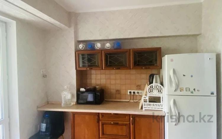2-комнатная квартира · 54 м² · 4/9 этаж, мкр Самал-3 9 за 63 млн ₸ в Алматы, Медеуский р-н — фото 2