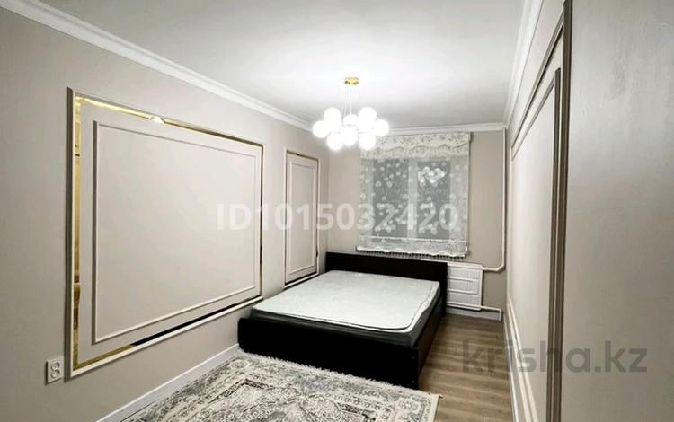 4-комнатная квартира · 80 м² · 2/5 этаж, 17-й микрорайон, Еримбетова 13 за 28 млн ₸ в Шымкенте, Аль-Фарабийский р-н — фото 2