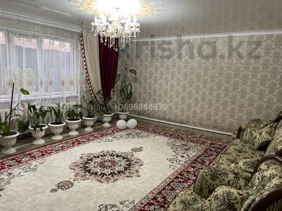 Отдельный дом · 9 комнат · 169 м² · 8 сот., мкр Ожет, Жиенбаева 27 за 86.5 млн ₸ в Алматы, Алатауский р-н