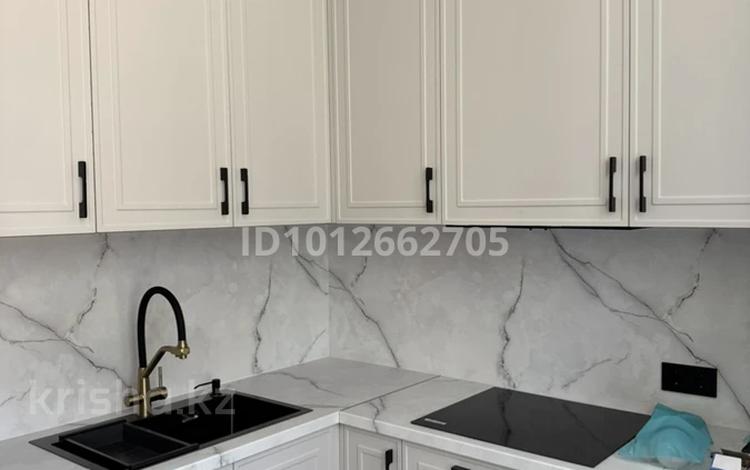 1-бөлмелі пәтер · 40 м² · 3/9 қабат, Е-321 6/2 — Мангилик ел Хусейн Бенталал, бағасы: 36 млн ₸ в Астане, Есильский р-н — фото 2