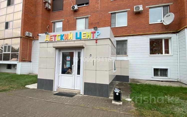 Фитнес и спорт, образование, развлечения, кабинеты и рабочие места, студии · 659 м² за ~ 1.6 млн 〒 в Костанае, 5-й микрорайон — фото 9