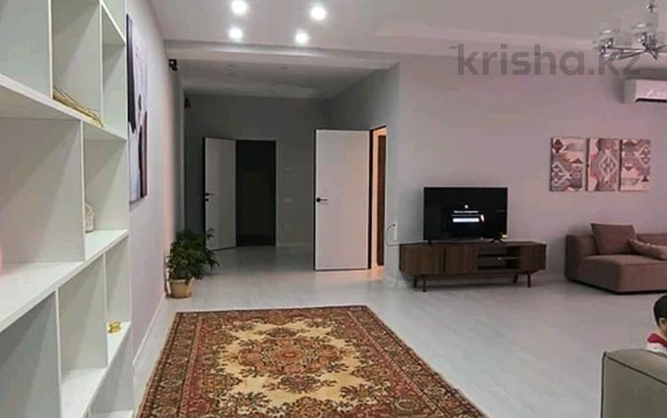 3-комнатная квартира · 100 м² · 5/5 этаж, Ильяева 113б за 380 000 ₸ в Шымкенте, Туран р-н — фото 2