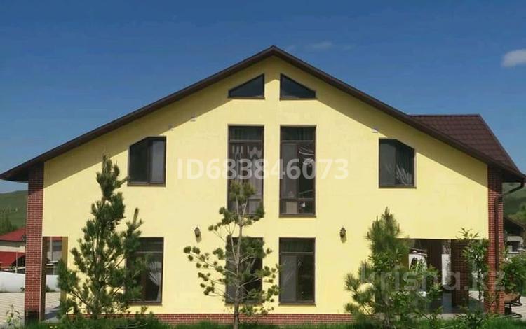 Дача · 4 комнаты · 240 м², Огнем 82 за 150 000 ₸ в  — фото 2