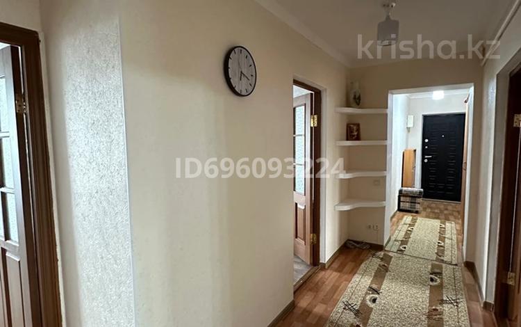 3-комнатная квартира · 82 м² · 9/9 этаж, Проспект Абилкайырхана 71 за 250 000 〒 в Актобе — фото 2