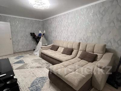 3-комнатная квартира, 69 м², 3/5 этаж, Сатпаева 8/2 за 29.5 млн 〒 в Усть-Каменогорске