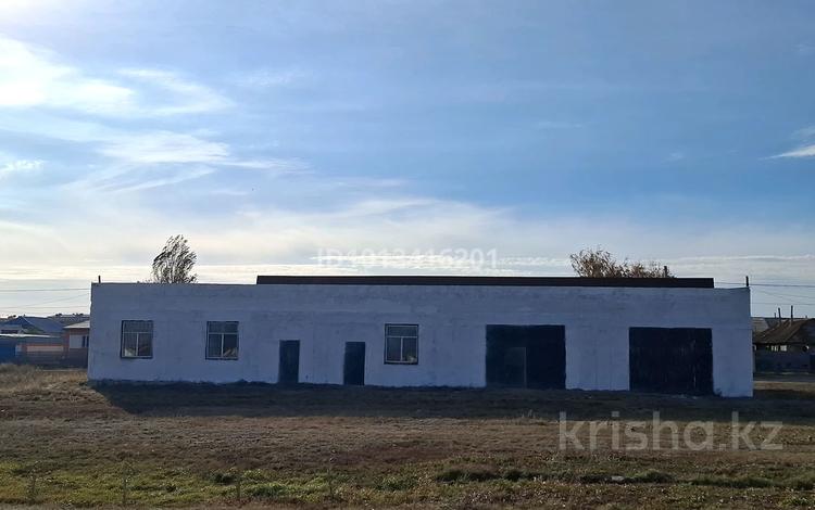 Офисы, магазины и бутики, азс, автосервисы и автомойки · 419 м² за 46 млн ₸ в  — фото 2