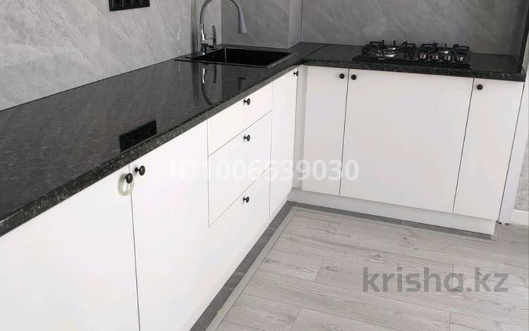 1-бөлмелі пәтер · 50 м² · 4/5 қабат, Абылай хана, бағасы: 210 000 ₸ в Каскелене — фото 2