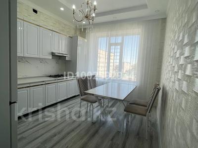 2-бөлмелі пәтер · 70 м² · 7/10 қабат, мкр 8, Молдагулова 49А — ЖД Управление, бағасы: 290 000 〒 в Актобе