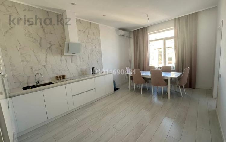 3-бөлмелі пәтер · 110 м² · 5/6 қабат, 16-й мкр 36/1, бағасы: 47 млн ₸ в Актау — фото 2