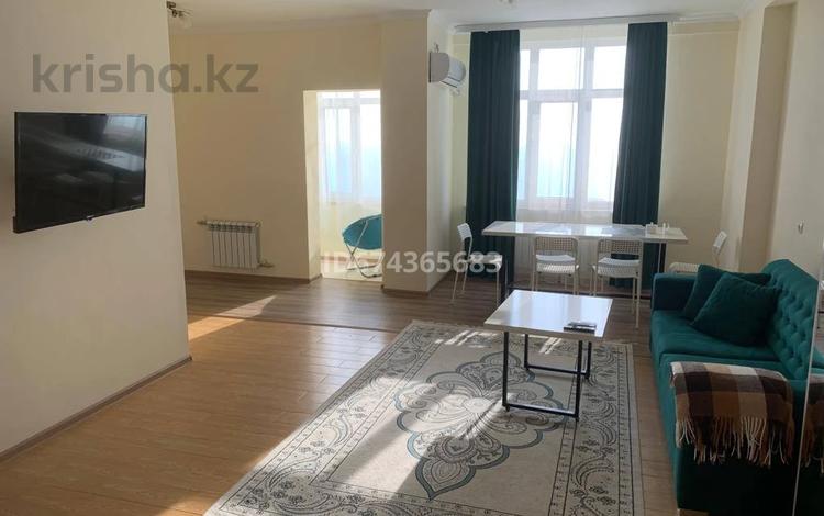 3-комнатная квартира · 72 м² · 18/19 этаж, Мкр.7а 21 за 25 000 ₸ в Актау — фото 2