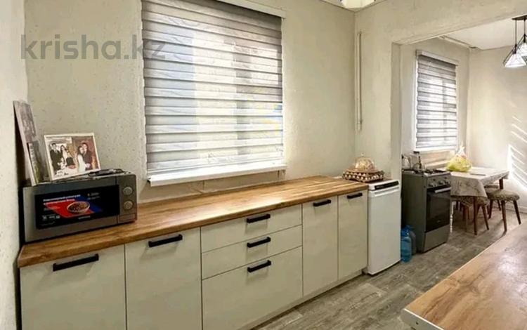 Отдельный дом · 2 комнаты · 67 м² · 5 сот., Бирлик за 18.5 млн 〒 в Уральске — фото 2