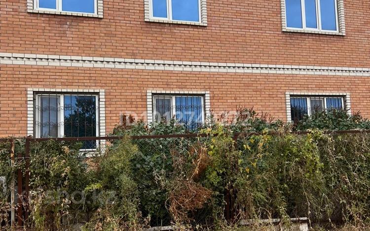 Жеке үй · 6 бөлме · 351 м² · 13 сот., Береке (Память Ильича) — Садовое общество АНУ уч 173, бағасы: 40 млн ₸ в Атырау — фото 2