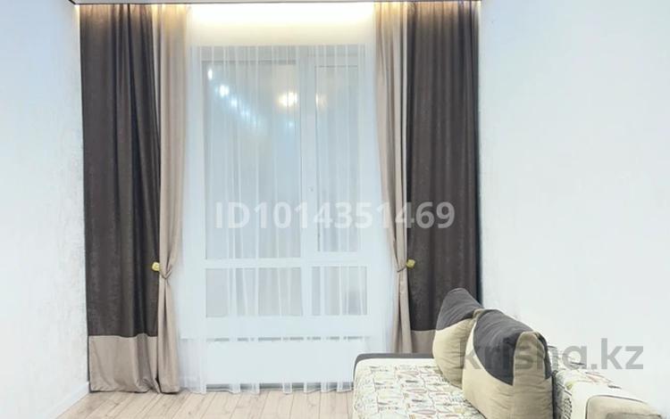 2-комнатная квартира · 41 м² · 9/12 этаж, Нажимеденова 28 за 16 000 ₸ в Астане, Сарайшык р-н — фото 2
